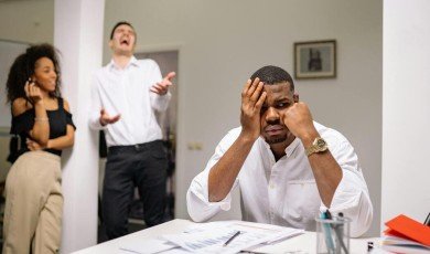 Die Realität von Mobbing und Belästigung unter Lehrkräften